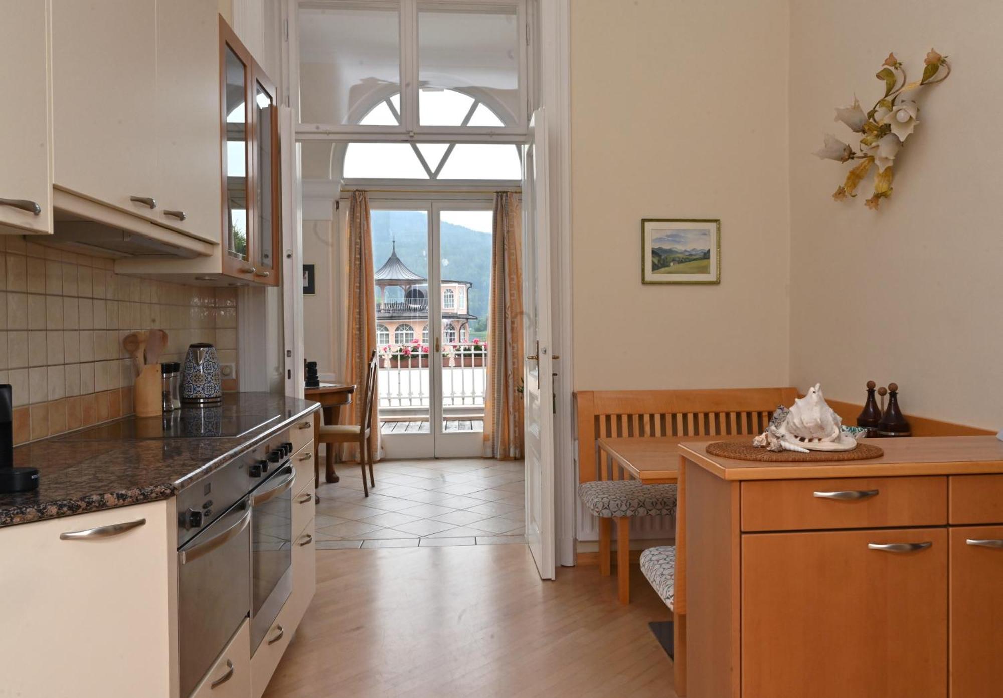 Seehotel Astoria Pörtschach am Wörthersee Dış mekan fotoğraf